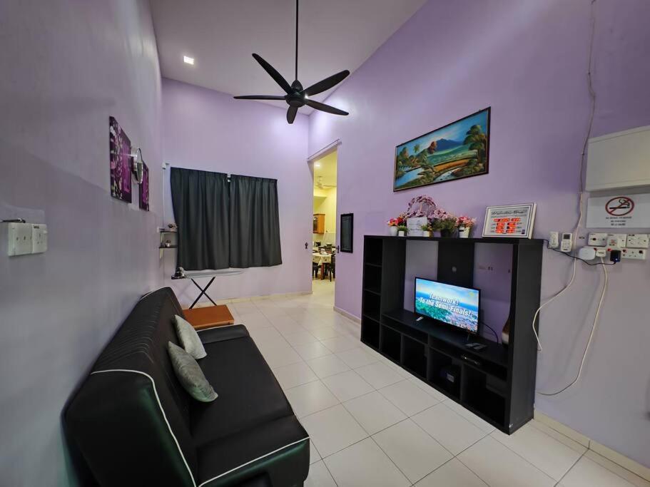 Mawar Homestay Netflix Cuckoo Mersing Exterior foto
